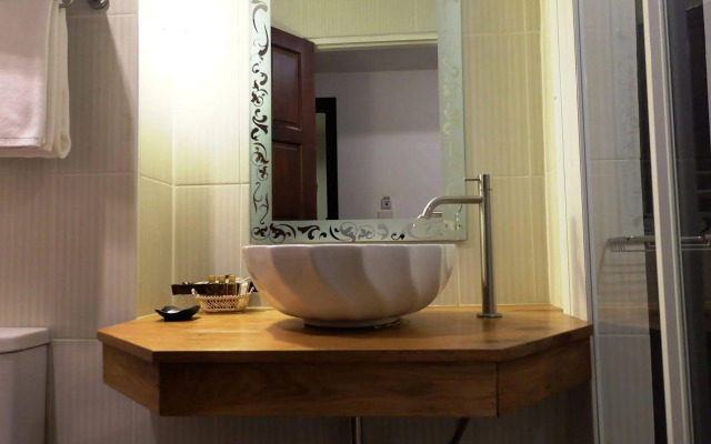 Cozy At 9 Hotel And Kitchen