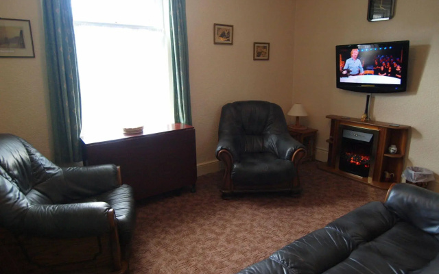 Waverley House Apartments