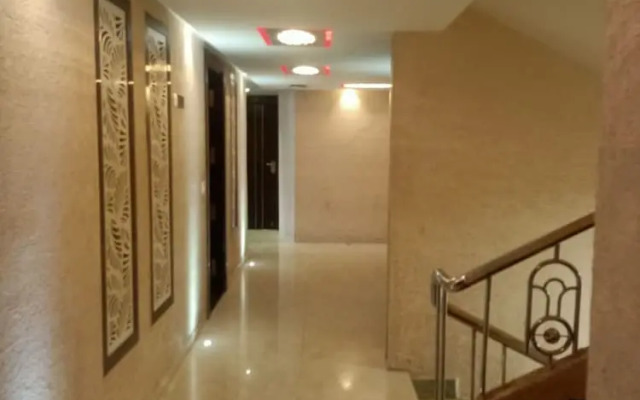 Hotel Citizen- Surat