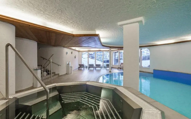 Hotel Alpenroyal