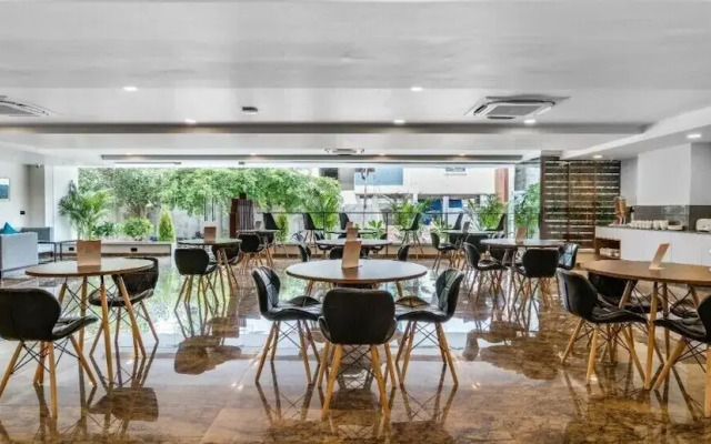 SKYLA Studios & Suites - Hitech City