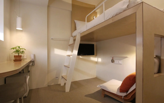 Tong Tong Petit Hotel
