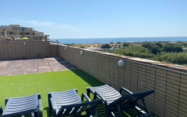 Beach Front with Rooftop