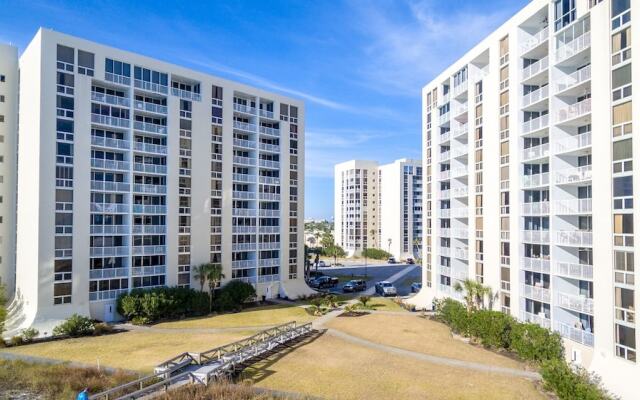 Shoreline 3042 Condo