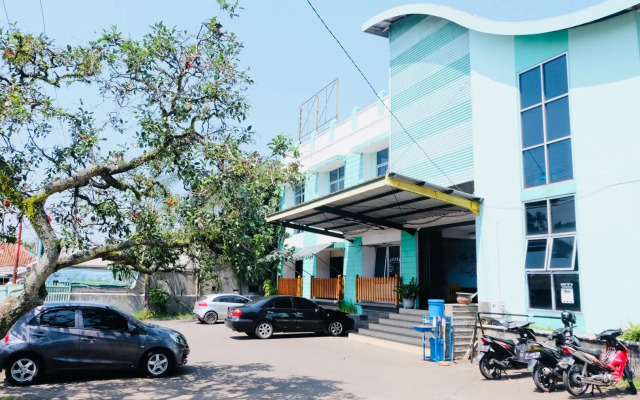 Urbanview Hotel Sagara Bogor