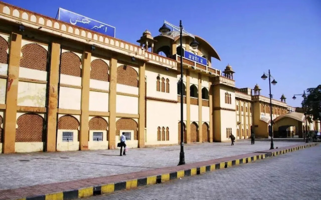 Hotel Samrat