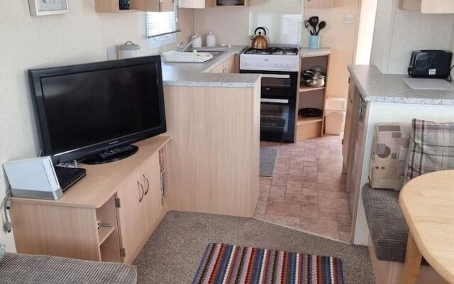 Beautiful 2-bed Caravan in Abergele Town