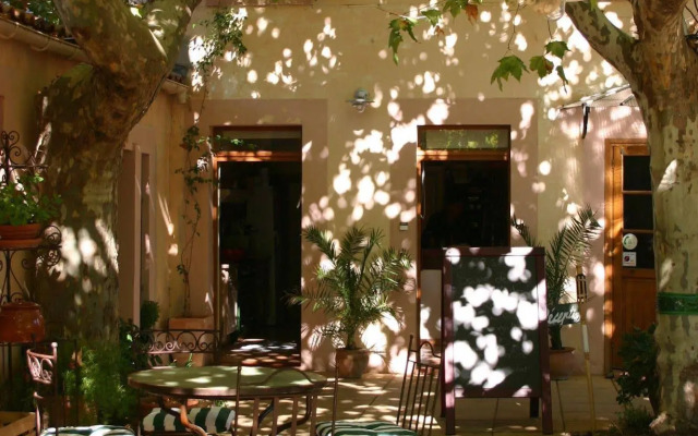 Hôtel Beauséjour Les Palmiers