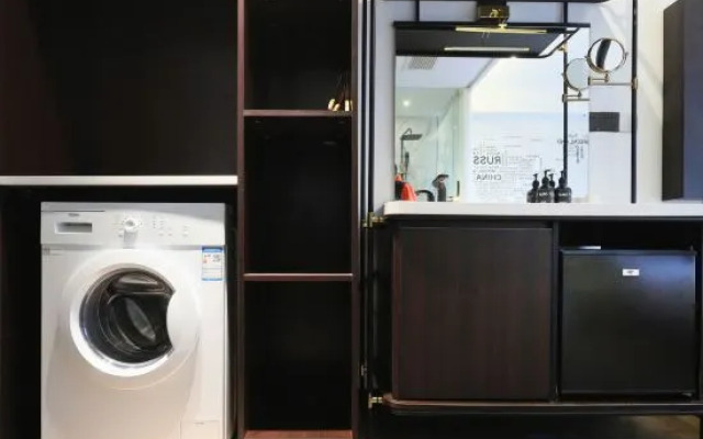 CJIA Apartment (Shanghai Xuhui Damuqiao Subway Station)
