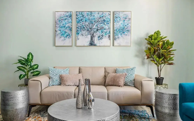 Oceanside Luxury The Cove Palm Beach 2BR 2 5BA
