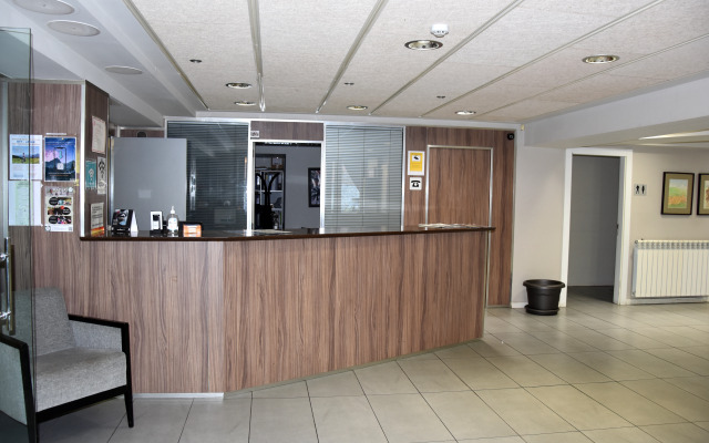 Hotel y Apartamentos SNO Isaba