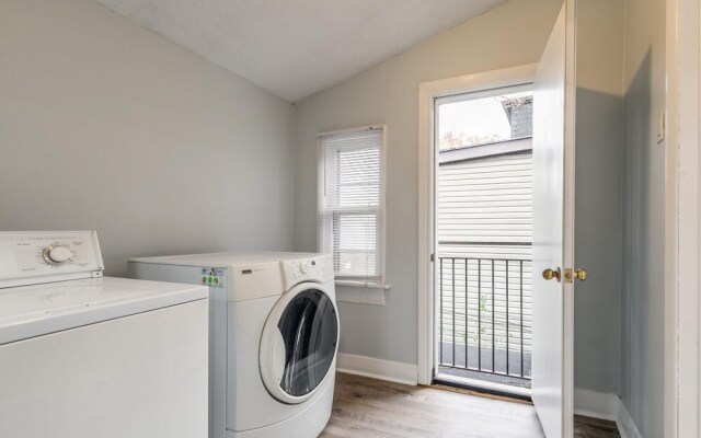 2BR Apartment Close to Trails Parks Waterfalls