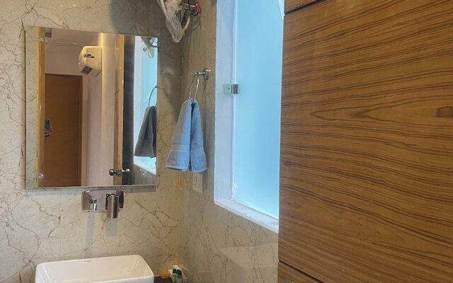 The White Oak Corbett Spa & Resort