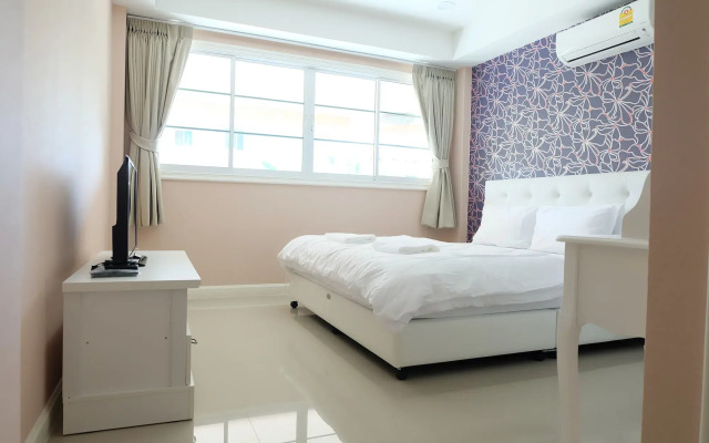 Aree Art Residence