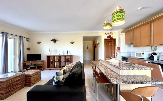 Alvor Paradise With Pool by Homing