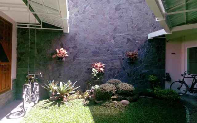 Pension Homestay Bandung