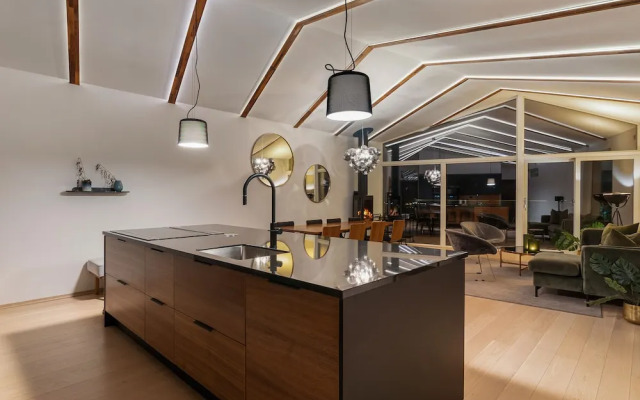 Enter Tromsø Luxury Villa