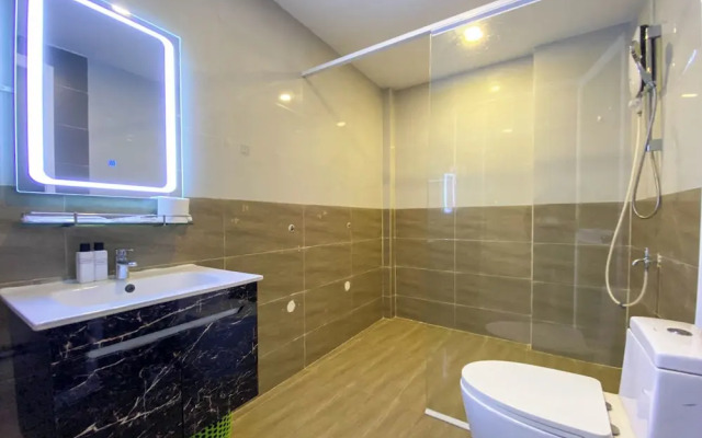 Zeus Living - 7C Downtown By Feet