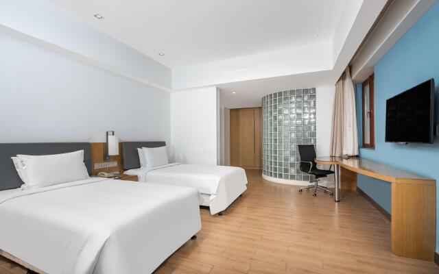 Holiday Inn Express Haikou West Coast, an IHG Hotel