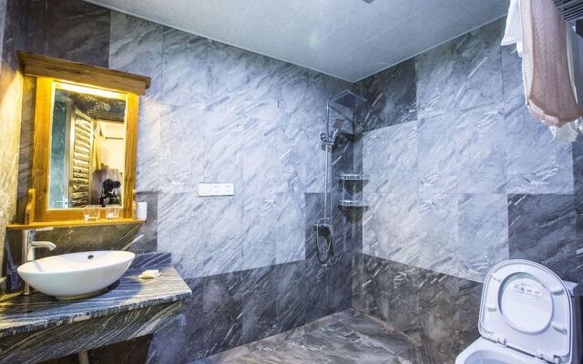 Zhangjiajie Destination Youth Hostel