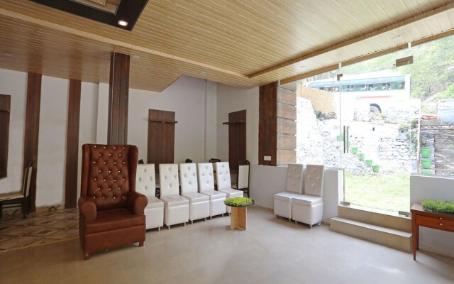 OYO 15219 Hotel Neer Buddha