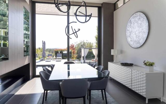 Luxurious Golf Villa La Vinya 5