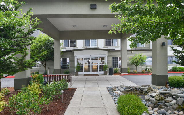 Best Western Woodland Inn