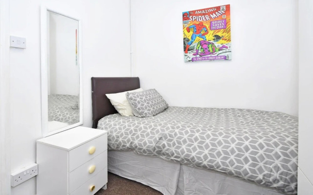 Townhouse @ 66 Rose Street Stoke