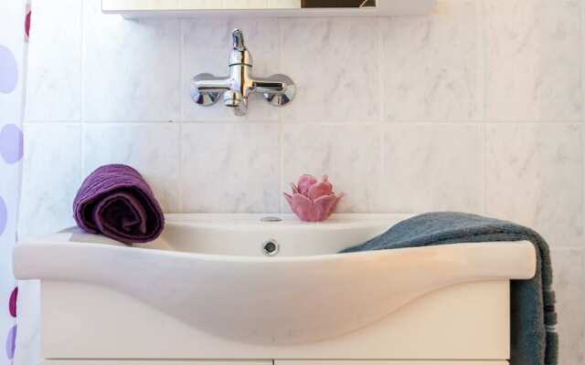 Balmy Apartment in Malinska Near Sea