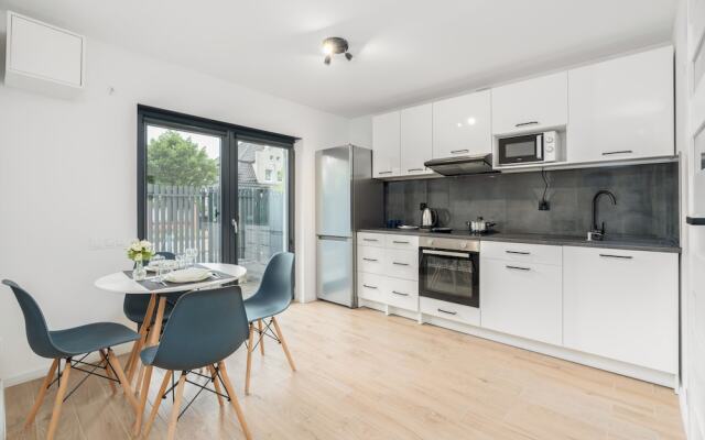 Studios Krośnieńska by Renters