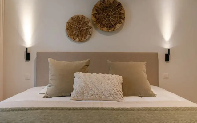 Cozy Ground-floor Apartment With Spacious Terrace
