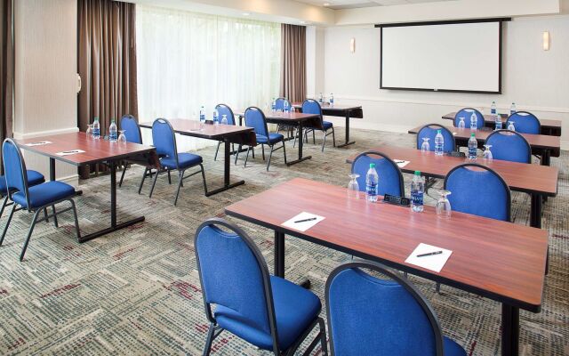 Hilton Suites Atlanta Perimeter