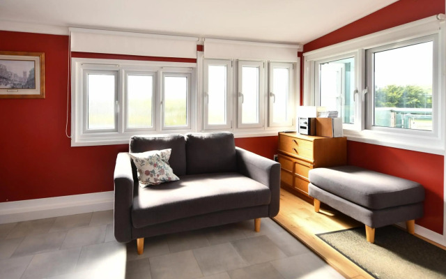 Lochans Lodge