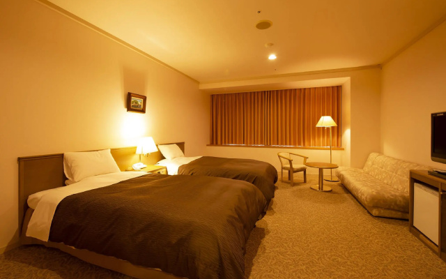 Royal Tainai Park Hotel – Guest Rooms – Tainai