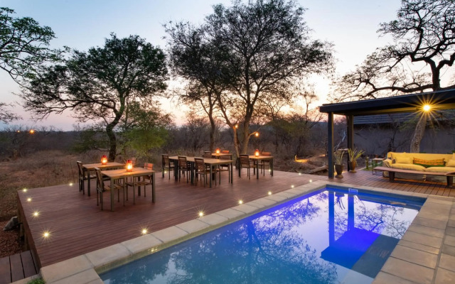 Moya Safari Villa