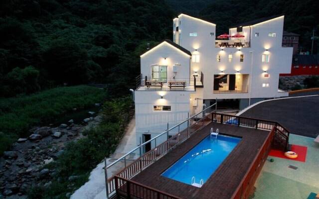 Ulsan Paradise Pension