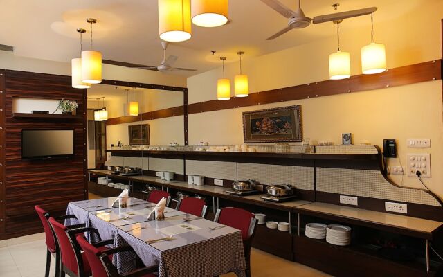 Ahuja Residency Cyber City Ii