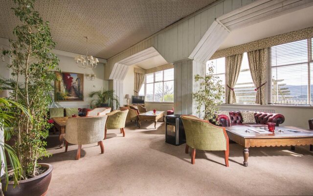 The Manor Hotel