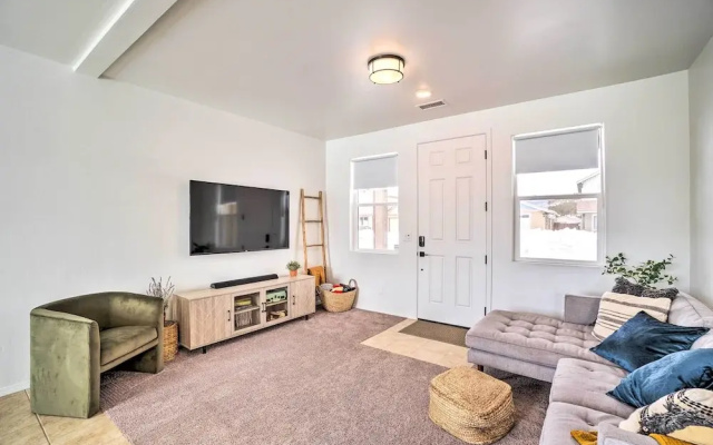 Flagstaff-area Family Home w/ Hot Tub & Patio
