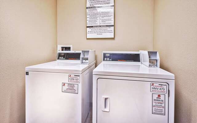 La Quinta Inn by Wyndham Toledo Perrysburg