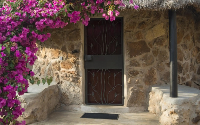 Nyati Hill Cottages