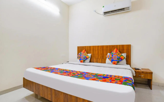 Hotel Blue Moon, Indore
