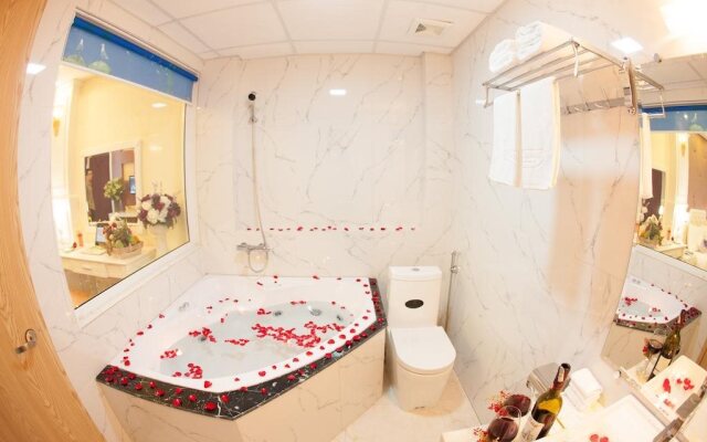 Home Hotel