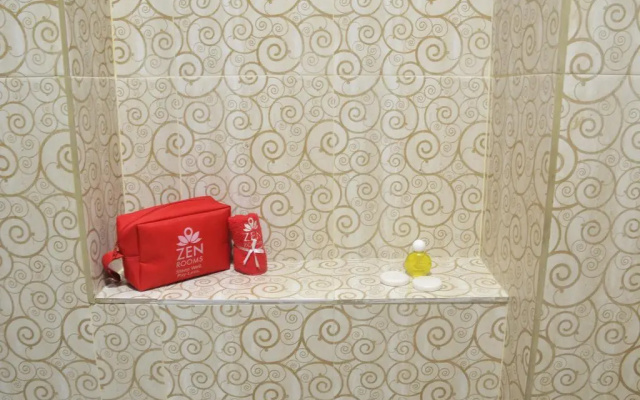 ZEN Rooms Kalimas KH Mas Mansyur