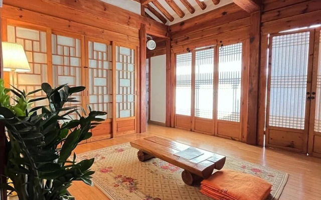 Seoul Story Hanok