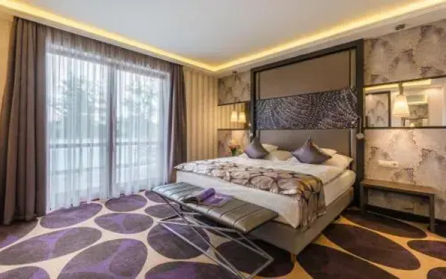 Victoria Garden Hotel és Étterem