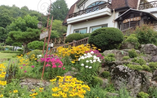 Wonju Chiaksan Juryeongol Pension