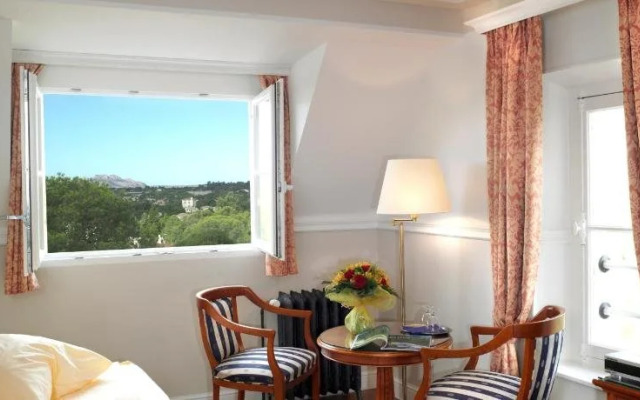 Romantik Hôtel La Chêneraie