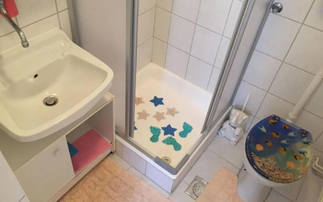 Apts and rooms Makaj - 80m from beach