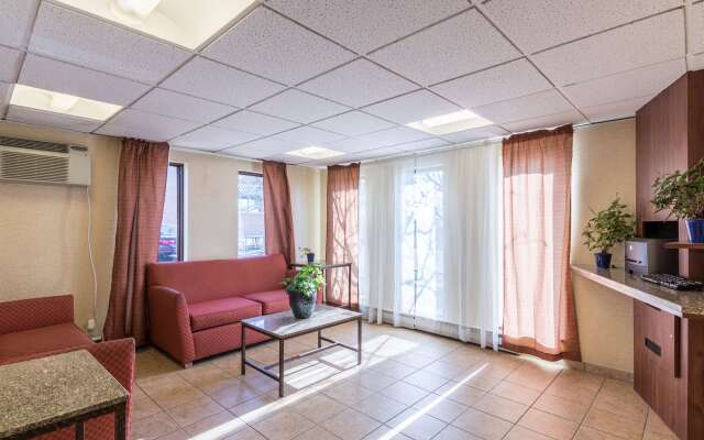 Motel 6 Eau Claire, WI